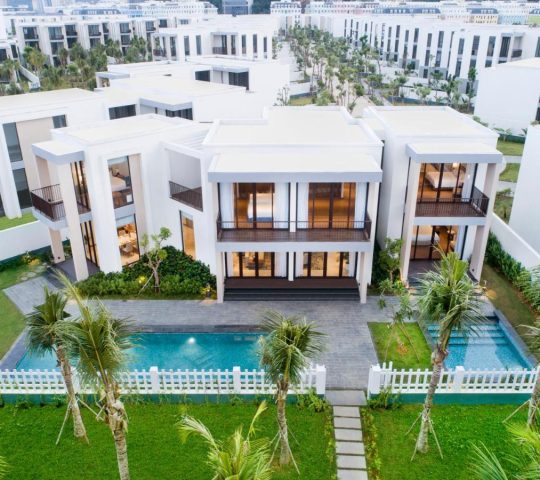 Khách sạn nghỉ dưỡng Oakwood Hạ Long