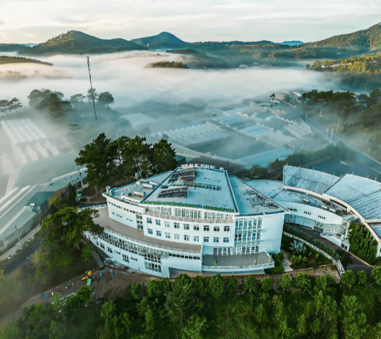 Thủy Hoàng Nguyên resort & Spa